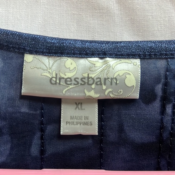 Dressbarn Top - Picture 3 of 7